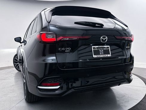 Certified 2025 MAZDA CX-70 Plug-In Hybrid w/ Premium Pkg image 9