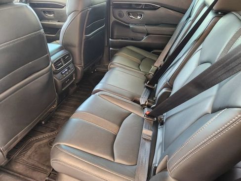 Used 2025 Honda Pilot EX-L image 30