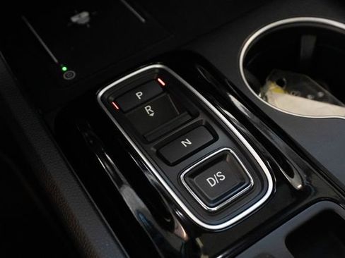 Used 2024 Honda Pilot Touring image 28