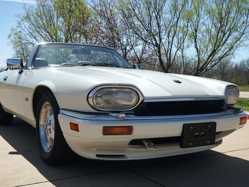 Used 1995 Jaguar XJS 4.0 Convertible RWD image 21
