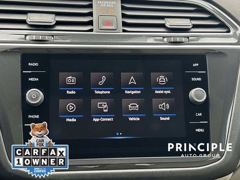 Used 2023 Volkswagen Tiguan SE w/ Panoramic Sunroof Package image 20