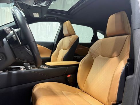 Used 2024 Lexus RX 350 Premium Plus w/ Convenience Package image 21