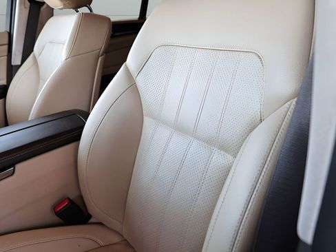 Used 2018 Mercedes-Benz GLE 350 image 42