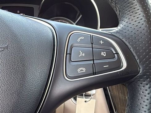 Used 2015 Mercedes-Benz C 300 4MATIC Sedan image 30