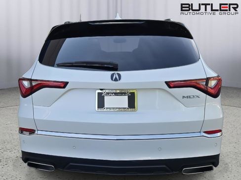 Certified 2023 Acura MDX FWD w/ Technology Package image 7