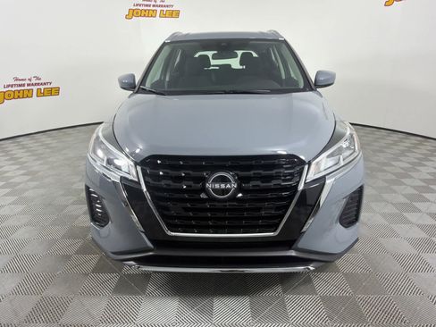 Used 2024 Nissan Kicks SV FWD image 9