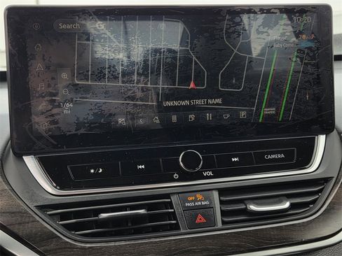 Used 2024 Nissan Altima 2.5 SV w/ SV Premium Package image 9