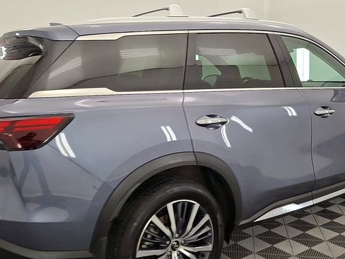 Used 2023 INFINITI QX60 Sensory w/ Cargo Package image 4
