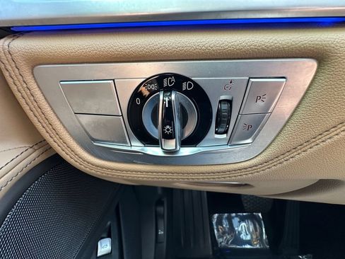 Used 2020 BMW 750i xDrive w/ Executive Package AWD/4WD image 28