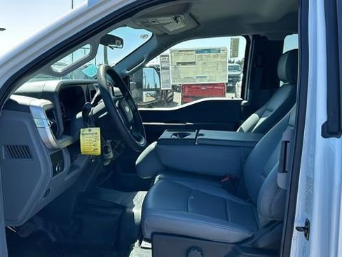 New 2025 Ford F550 4x4 SuperCab Super Duty image 19
