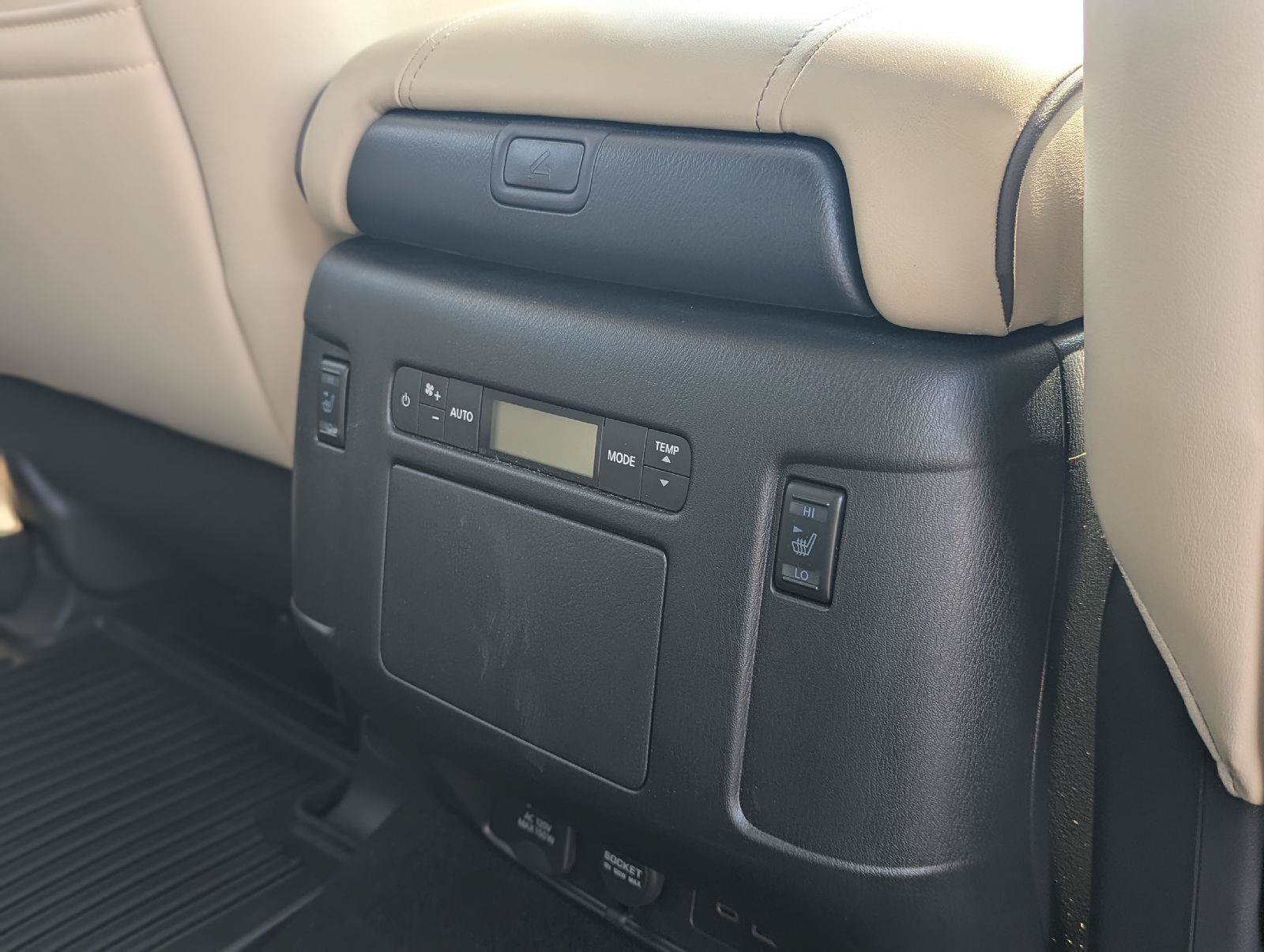 Used 2023 Nissan Armada Platinum w/ Captain's Chairs Package AWD/4WD image 41