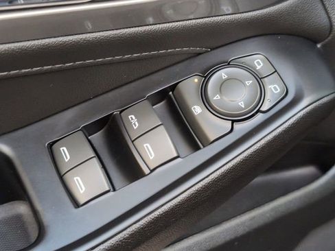 Certified 2023 Chevrolet Traverse LT image 22