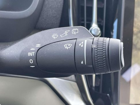 Used 2026 Volvo XC90 B6 Ultra w/ Lounge Package image 38