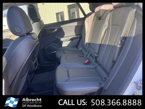 Used 2023 Audi Q8 Premium Plus w/ Premium Plus Package image 13