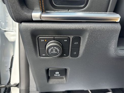 New 2025 Ford Expedition Tremor image 35