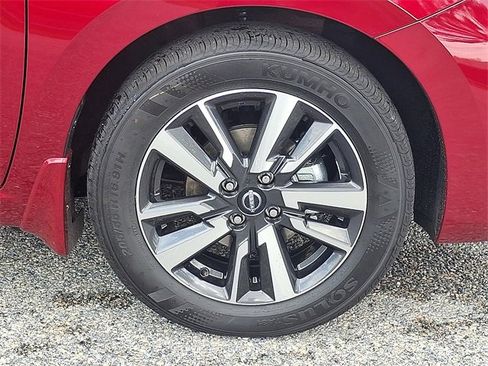 New 2025 Nissan Versa SV w/ Trunk Package image 8