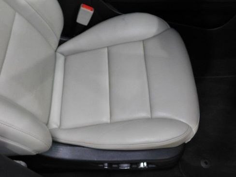 Used 2021 Cadillac XT4 Premium Luxury image 96