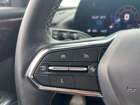 Used 2024 Chevrolet Traverse Z71 AWD/4WD image 26