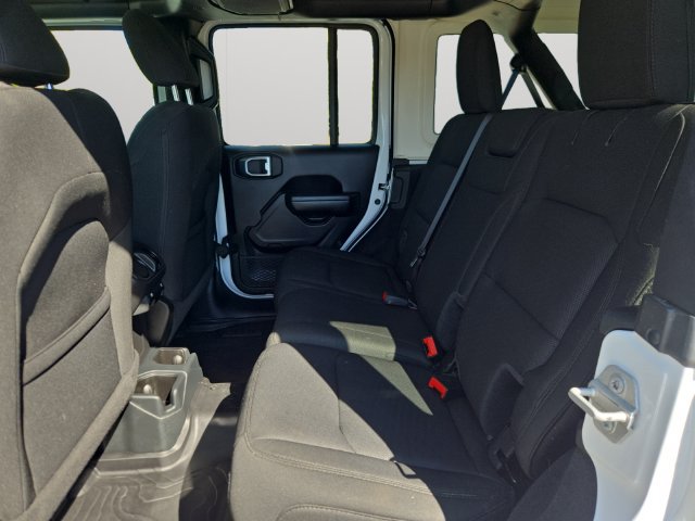 Used 2021 Jeep Wrangler Unlimited Sport AWD/4WD image 12