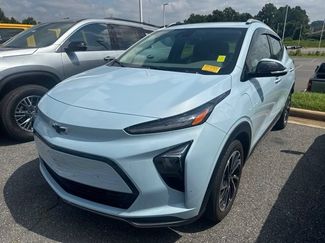 Used 2023 Chevrolet Bolt EUV Premier w/ Sun & Sound Package FWD video 1