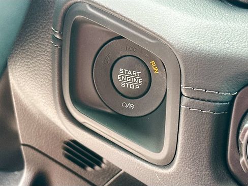 New 2026 Jeep Gladiator Mojave AWD/4WD image 18