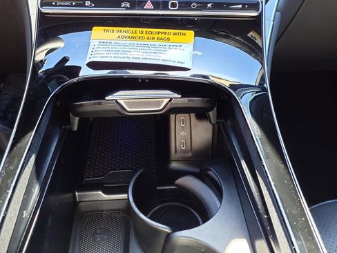 Certified 2025 Mercedes-Benz GLC 300 4MATIC image 20