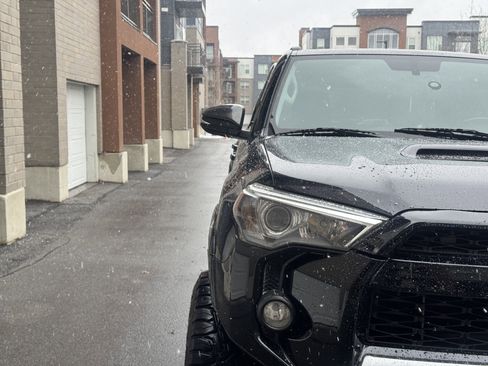 Used 2016 Toyota 4Runner Trail Premium image 10