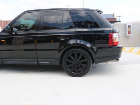 Used 2008 Land Rover Range Rover Sport Supercharged AWD/4WD image 15