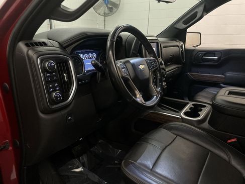 Used 2021 Chevrolet Silverado 1500 High Country w/ Technology Package image 4