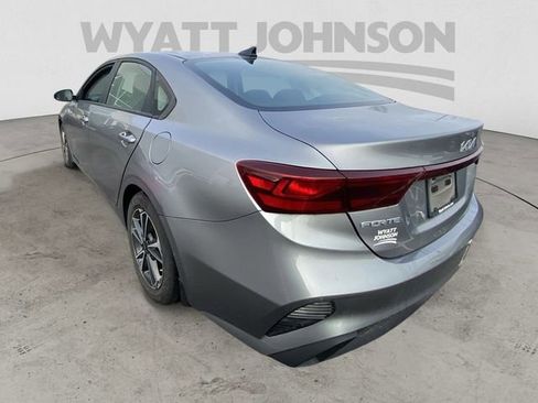 Used 2023 Kia Forte LXS w/ LXS Technology Package image 7