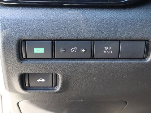 Used 2024 Nissan Sentra SV image 15