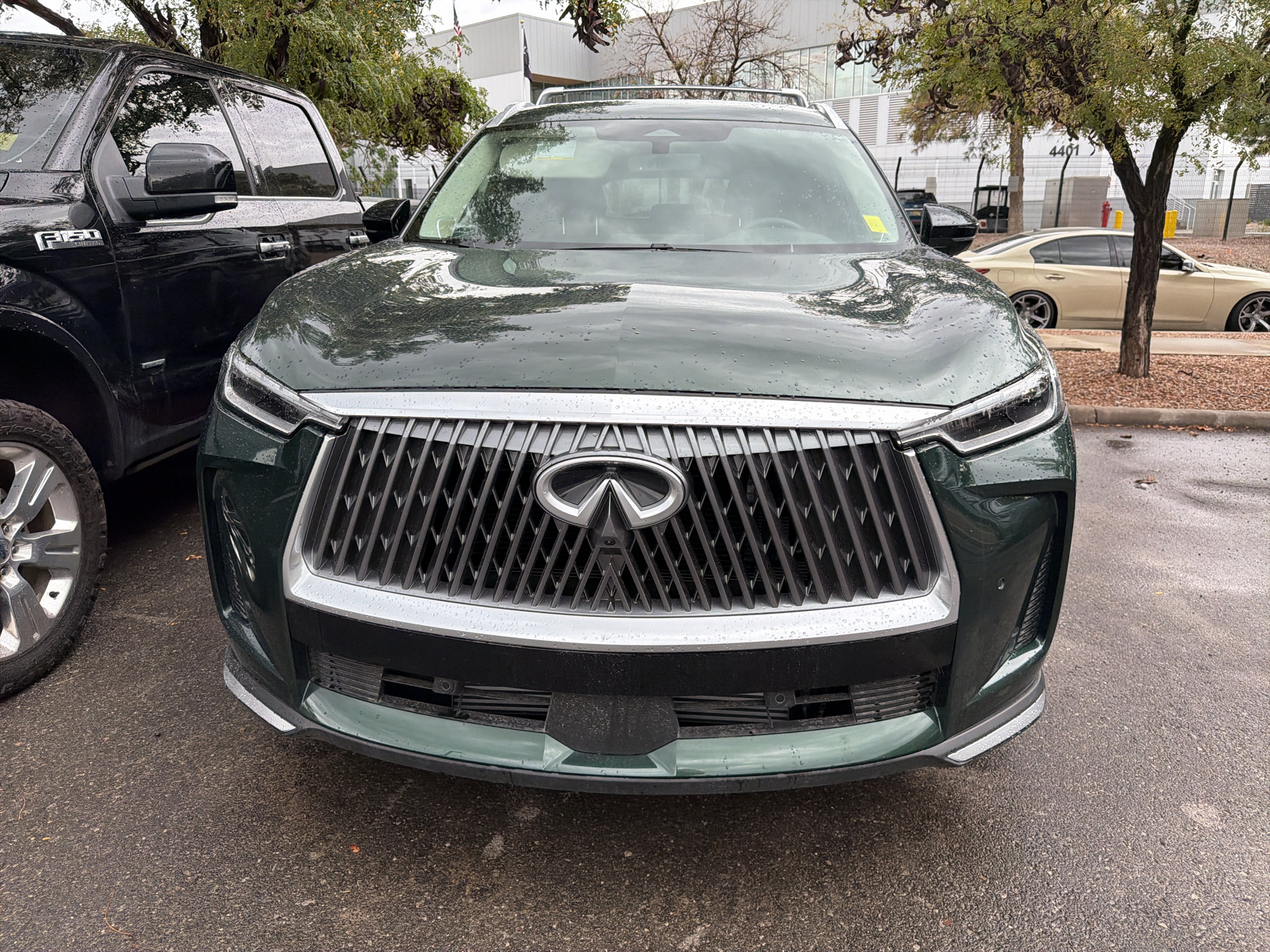 Certified 2026 INFINITI QX60 Luxe w/ Cargo Package AWD/4WD image 2