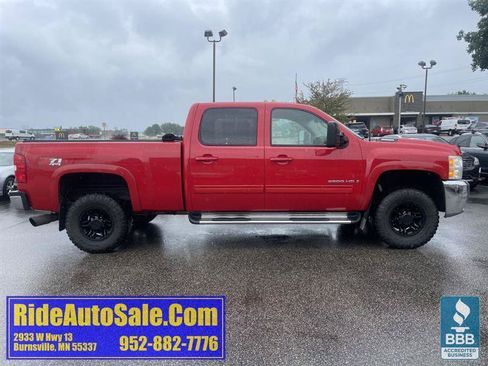 Used 2009 Chevrolet Silverado 2500 LTZ w/ Suspension Package, Off-Road AWD/4WD image 4