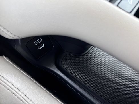 Certified 2025 Honda HR-V EX-L image 30