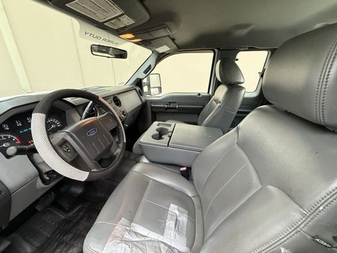 Used 2011 Ford F250 XL w/ PWR Equipment Group RWD image 10