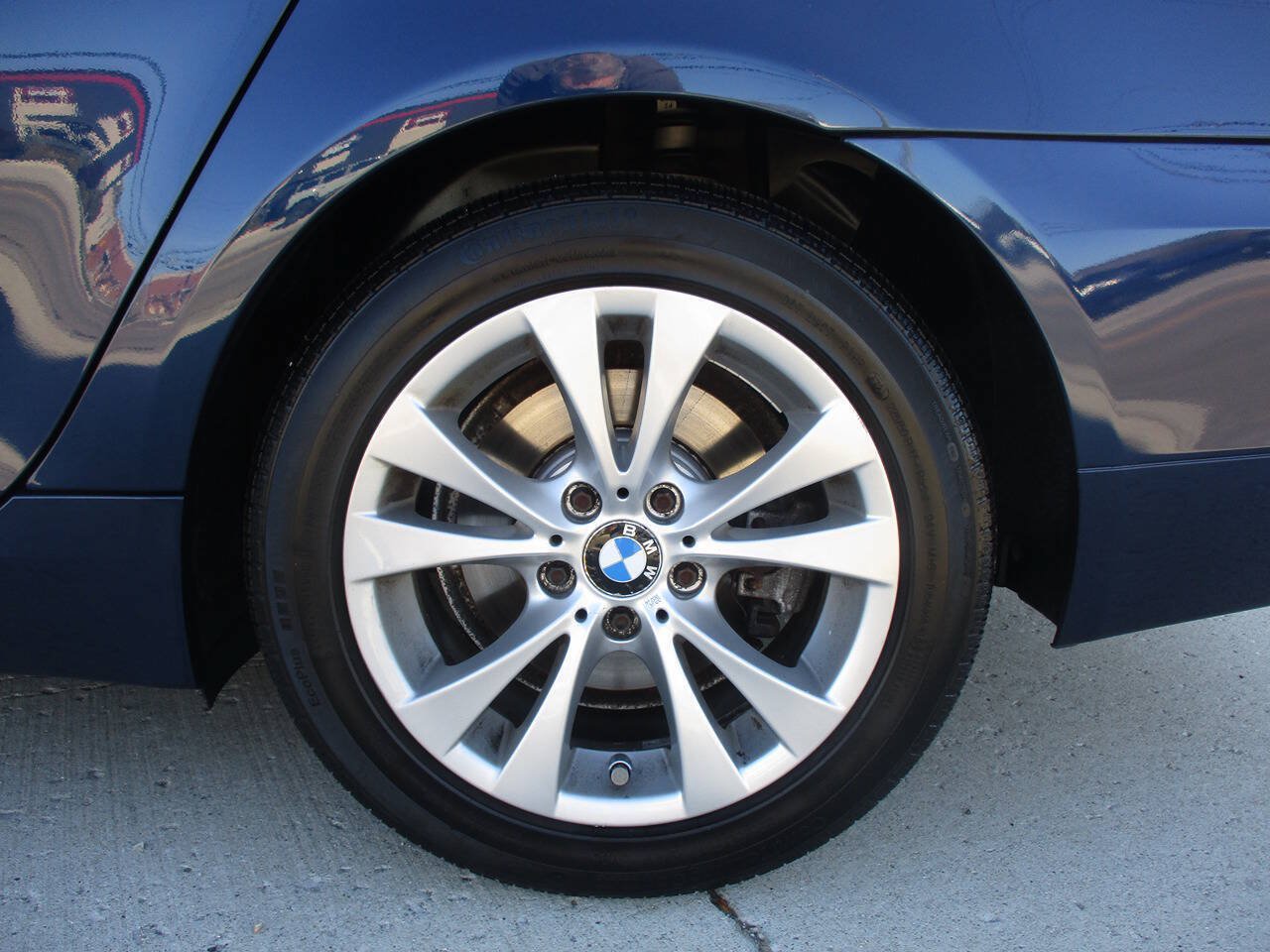 Used 2010 BMW 535i xDrive Sedan AWD/4WD image 37