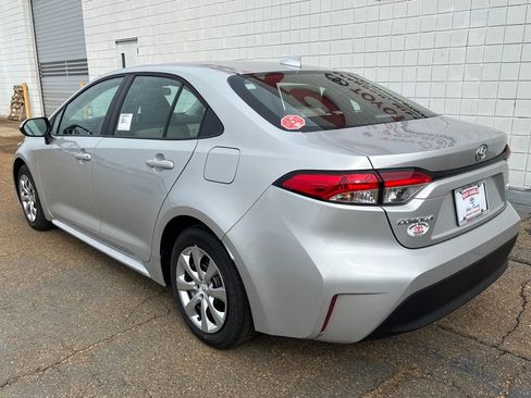 New 2026 Toyota Corolla LE image 4