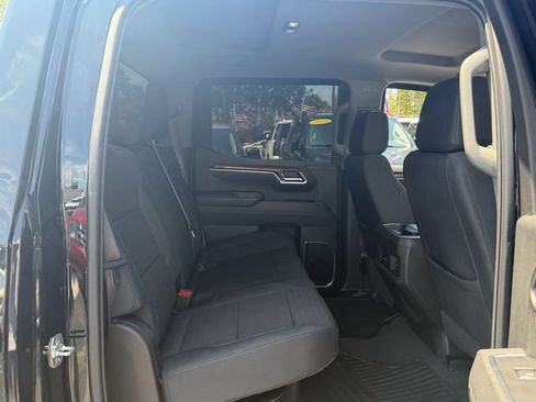 Used 2025 Chevrolet Silverado 1500 RST w/ Z71 Off-Road Package AWD/4WD image 15
