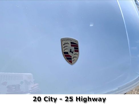 Used 2017 Porsche Macan Base image 8