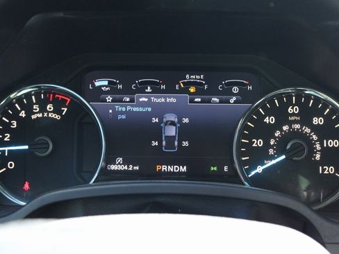 Used 2018 Ford F150 Lariat w/ Equipment Group 501A Mid image 24