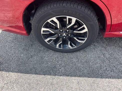 Used 2018 Mitsubishi Outlander GT image 32