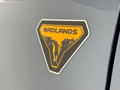 Used 2025 Ford Bronco Badlands AWD/4WD image 24