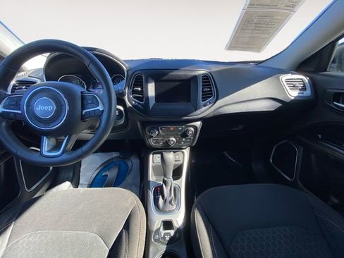 Used 2021 Jeep Compass Sport image 11