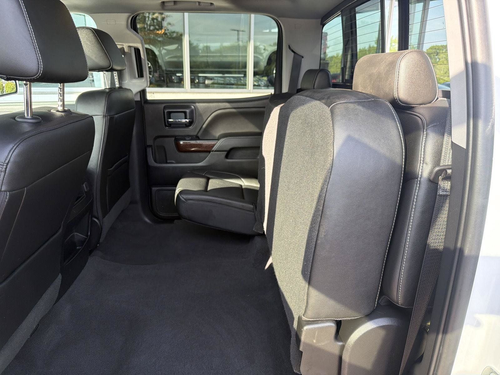 Used 2018 GMC Sierra 1500 SLT AWD/4WD image 40
