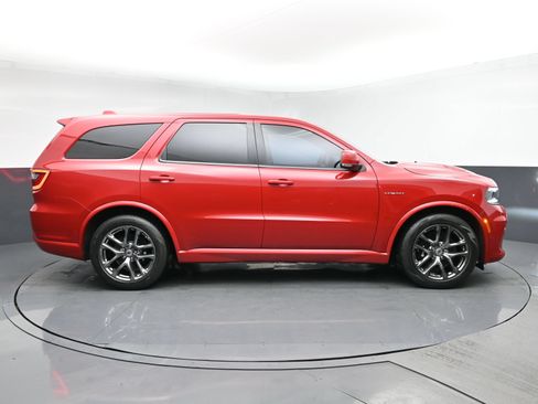 Used 2022 Dodge Durango R/T w/ Tow 'N Go Package AWD/4WD image 3