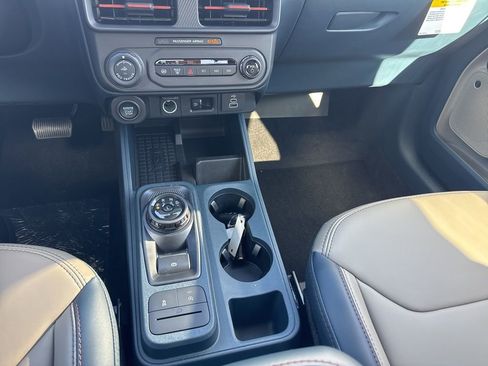 New 2025 Ford Maverick Lariat image 16