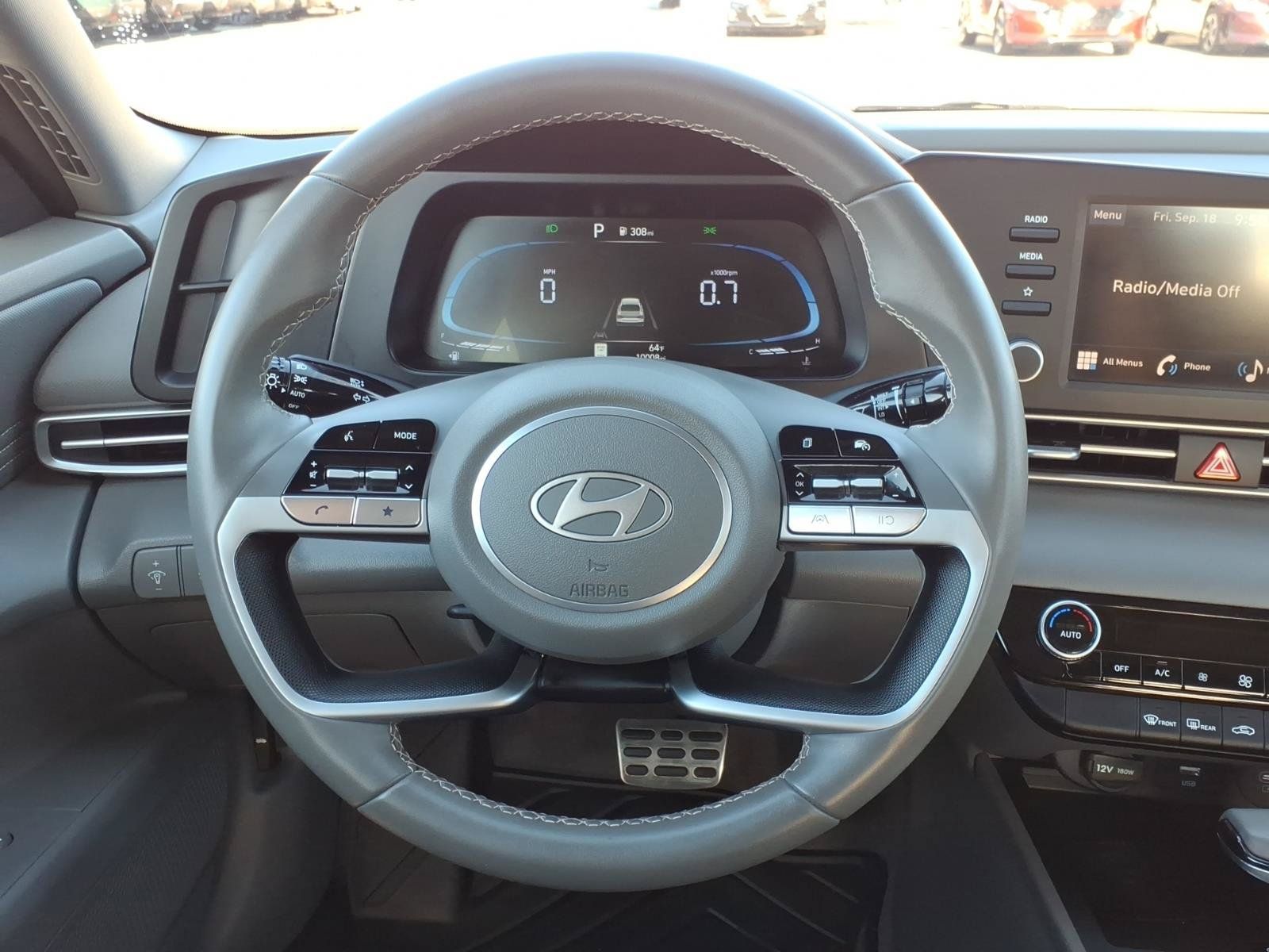 Used 2025 Hyundai Elantra Sport FWD image 10