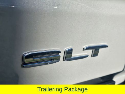 Used 2022 GMC Sierra 1500 SLT w/ SLT Premium Plus Package AWD/4WD image 22