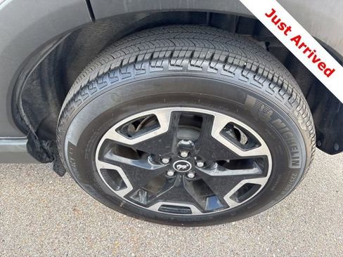 Used 2023 Ford Bronco Sport Outer Banks w/ Tech Package image 17