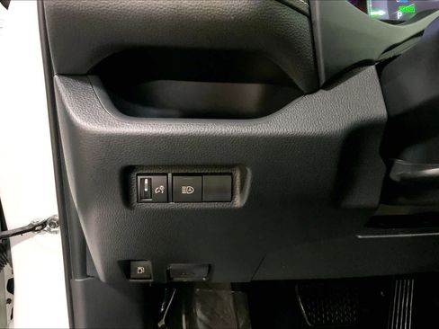 Used 2025 Toyota RAV4 LE AWD/4WD image 35